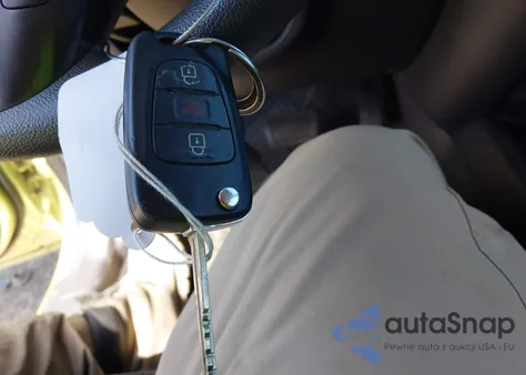 2013 Kia Soul z USA, uszkodzony, nr VIN KNDJT2A53D7625345